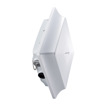 BEC AirConnect® 8232 5G sub-6 GHz Outdoor Router Side View